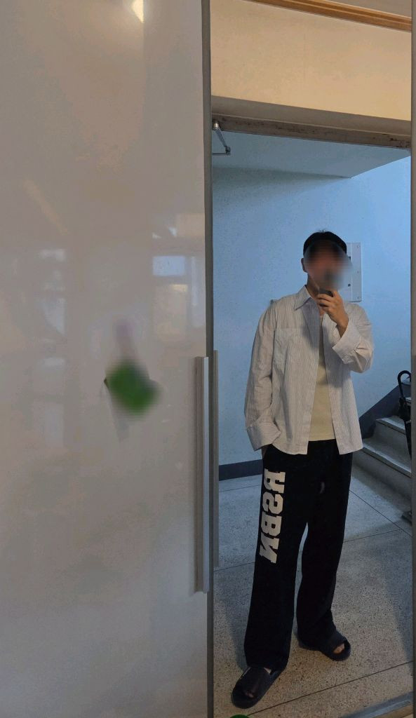 수트에이블 스트라이프 크롭셔츠 이미지