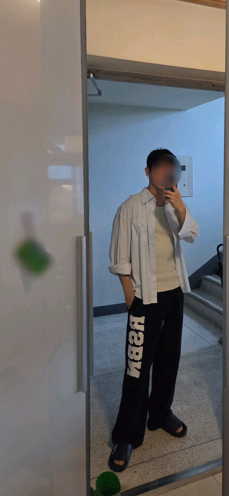 수트에이블 스트라이프 크롭셔츠 이미지