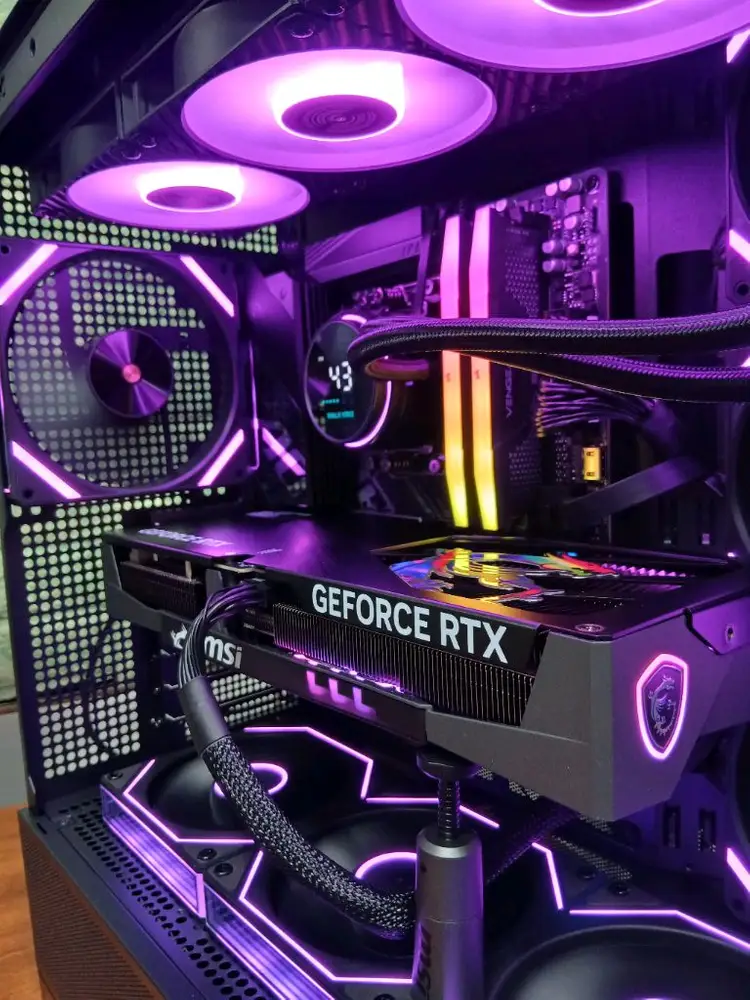 미사용 ) 9800X3D & RTX5070TI 컴퓨터 PC 판매 이미지