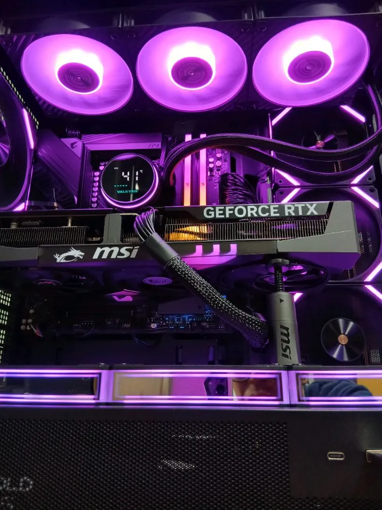 미사용 ) 9800X3D & RTX5070TI 컴퓨터 PC 판매 이미지