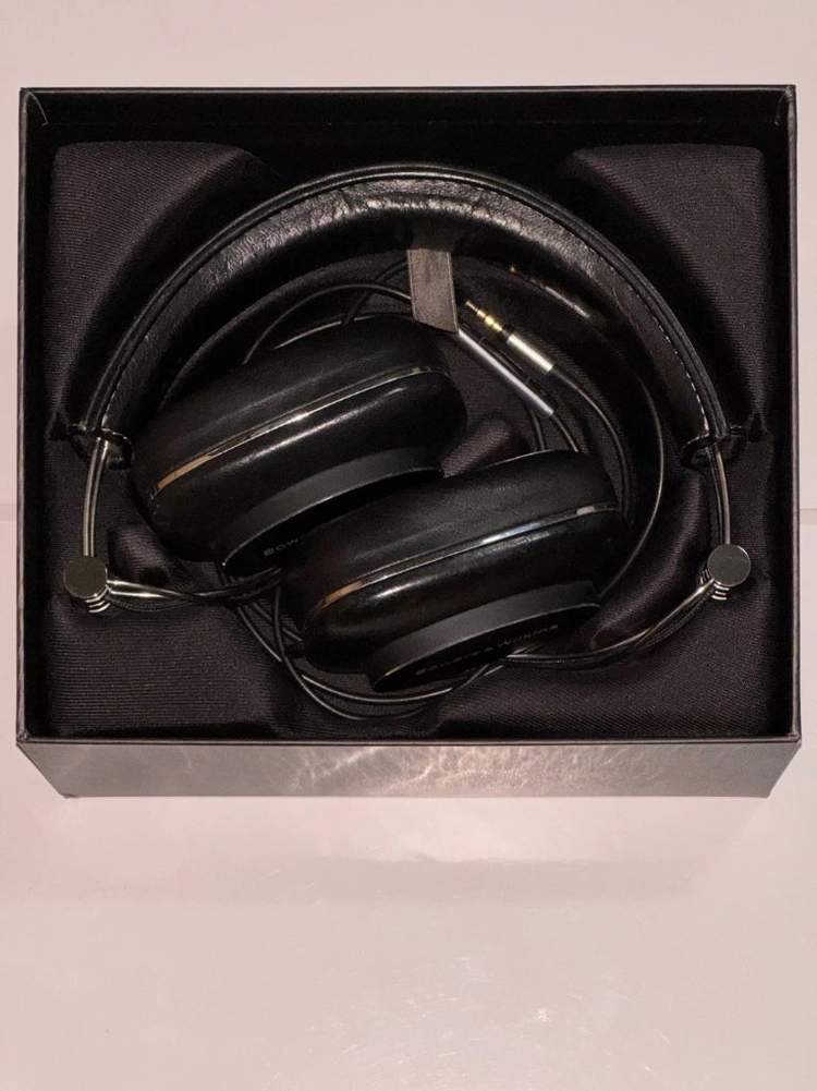 B&W P7 유선 헤드폰 Bowers & Wilkins 바워스앤윌킨스 박스구상 이미지