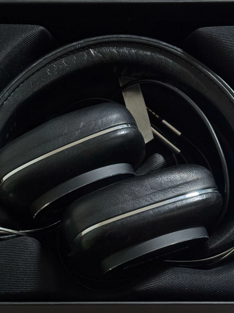 B&W P7 유선 헤드폰 Bowers & Wilkins 바워스앤윌킨스 박스구상 이미지