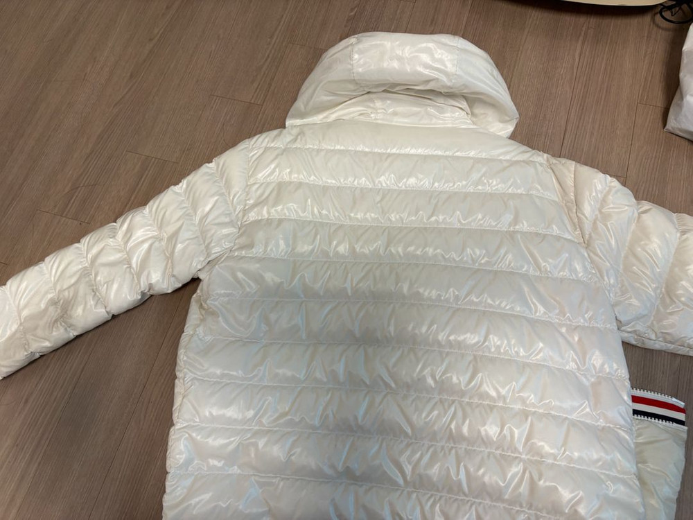 몽클레어 경량 패딩 점퍼 이미지