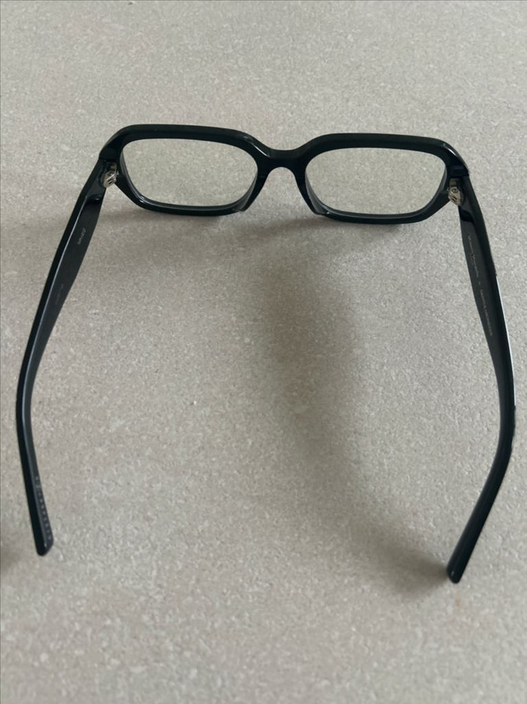 메종마르지엘라 젠틀몬스터 안경 선글라스 이미지