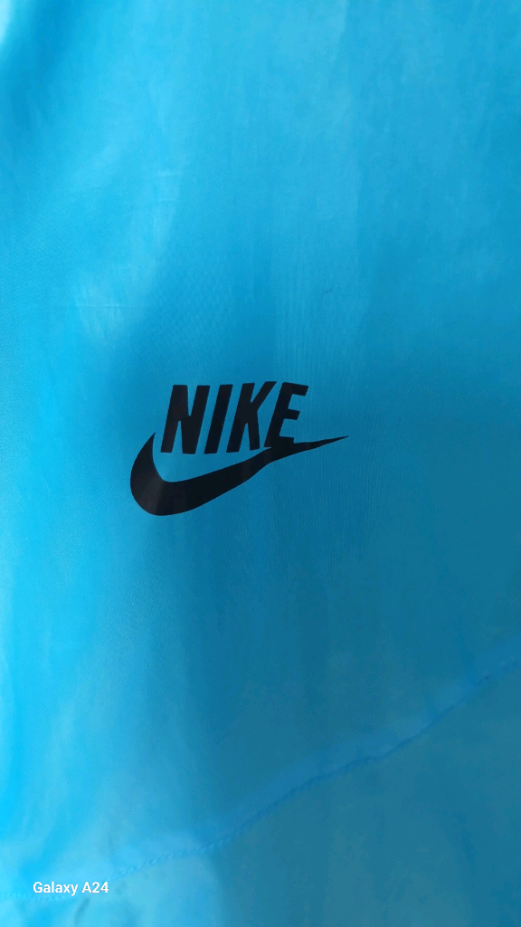 나이키 윈드러너 러닝 후드 윈드스토퍼 바람막이 재킷 사이드 지퍼 포켓 블루(XL)나이키(Nike)의 클래식 윈드러너 이미지
