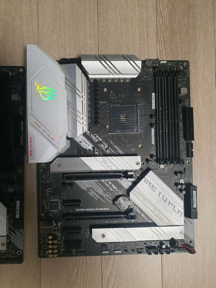 아수스 스트릭스 b550a gaming, 지스킬 ddr4 램 32기가 이미지