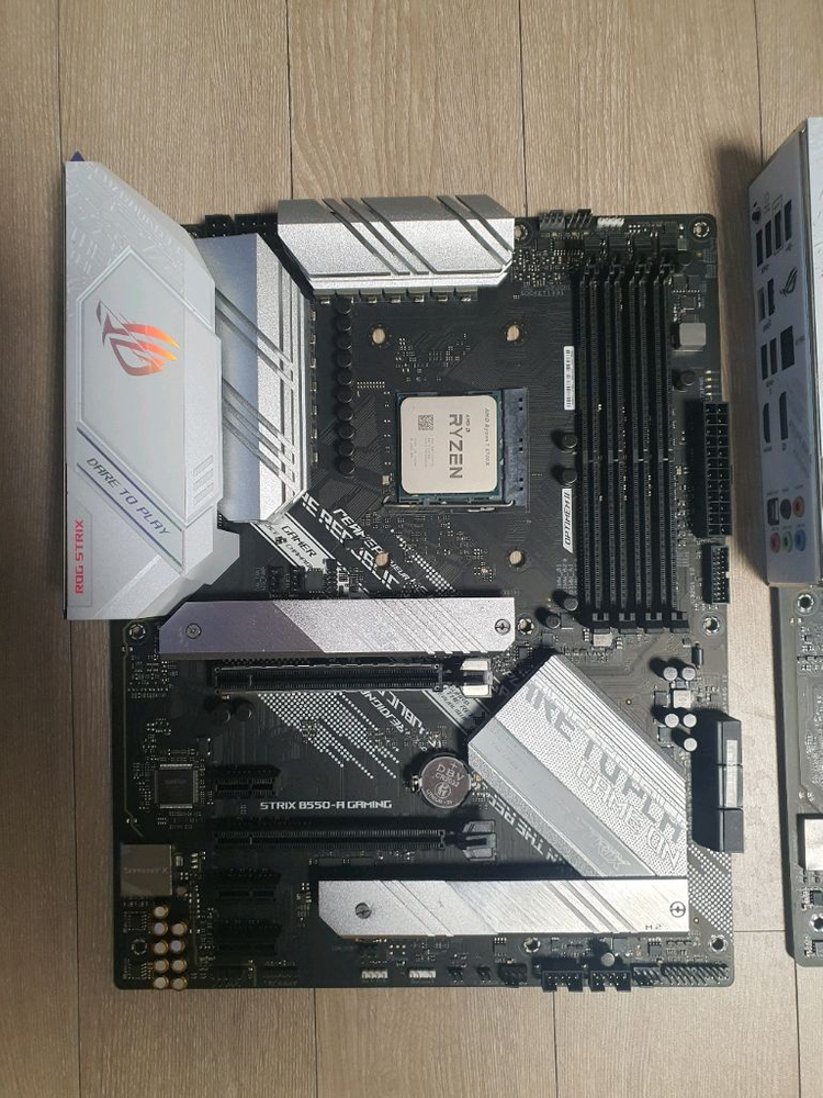 아수스 로그 스트릭스 b550a gaming, 지스킬 ddr4 램 32기가 이미지