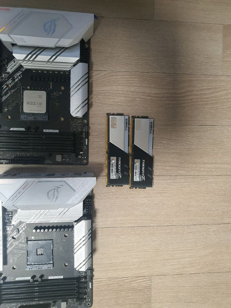 아수스 로그 스트릭스 b550a gaming, 지스킬 ddr4 램 32기가 이미지