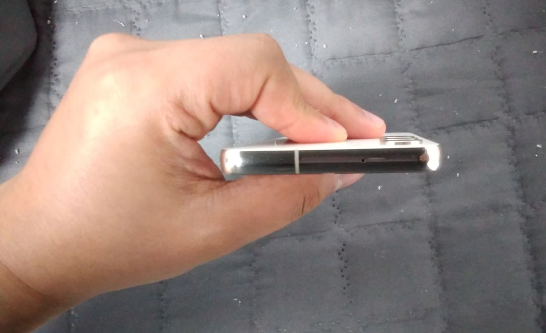 갤럭시 s23 256gb 크림 판매합니다!! 이미지