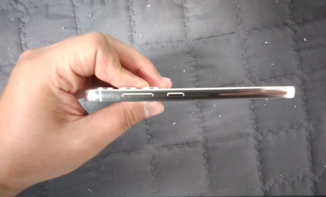 갤럭시 s23 256gb 크림 판매합니다!! 이미지