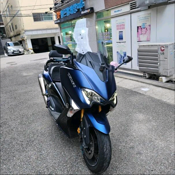 티맥스DX 오토바이 18년식 판매합니다 이미지