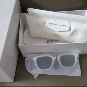 젠틀몬스터 마르지엘라 콜라보 선글라스 이미지