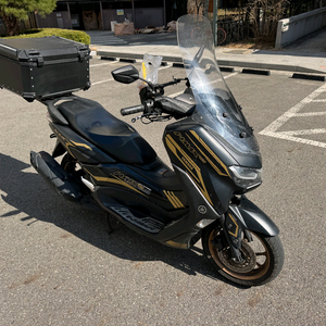 야마하 nmax125 23년 abs 풀데칼 팝니다 이미지