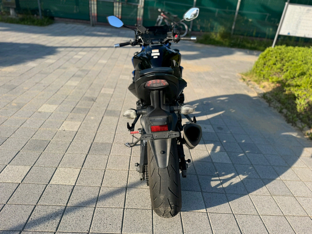 스즈키 gsx s750 18년 튜닝차량 판매합니다 이미지