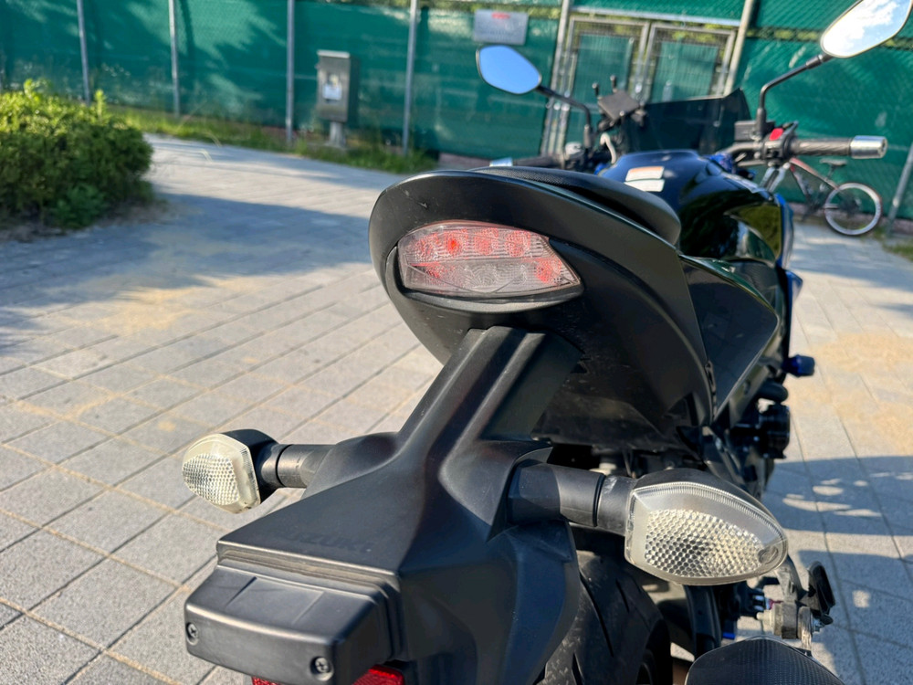 스즈키 gsx s750 18년 튜닝차량 판매합니다 이미지