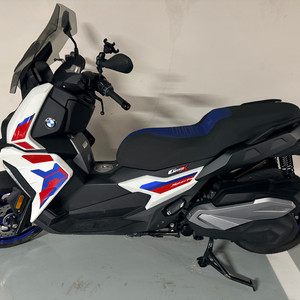 bmw c400x 24년식 이미지