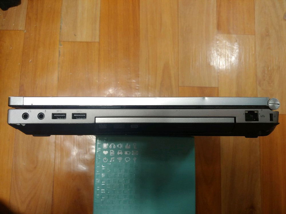 HP Elitebook 8570p i7-3820QM 쿼드 코어 노트북 (부품용) 이미지