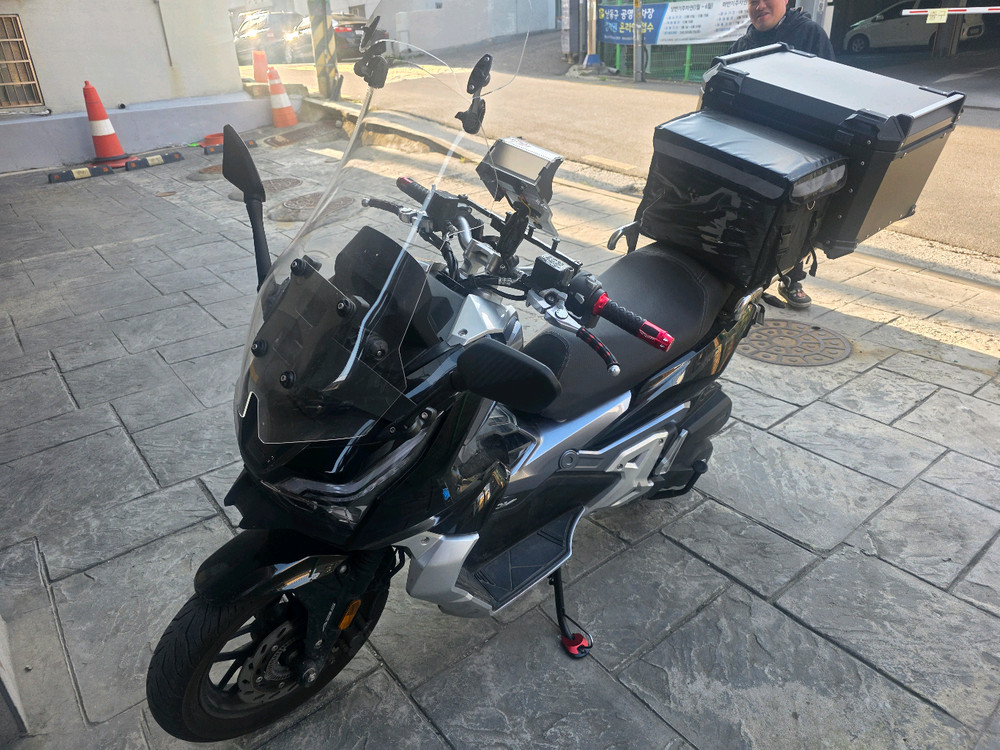 KR모터스 kwin125 adv125 이미지
