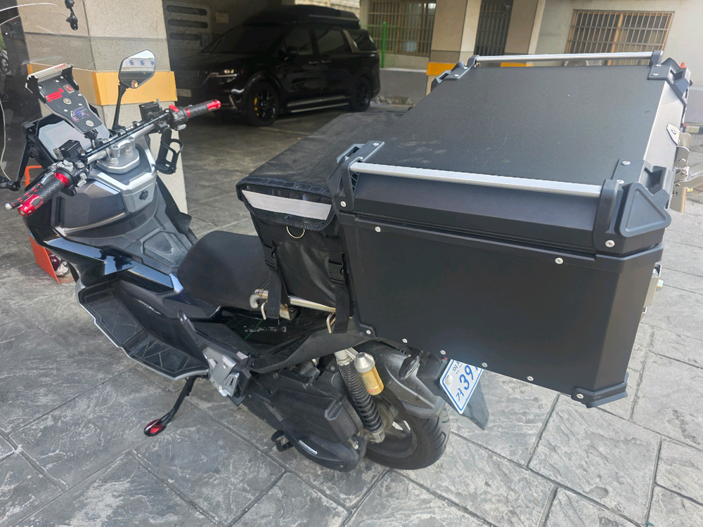 KR모터스 kwin125 adv125 이미지