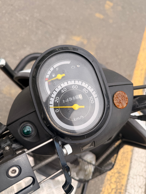 18년식 혼다 벤리 110 탑박스 포함 13910km 판매합니다. 이미지