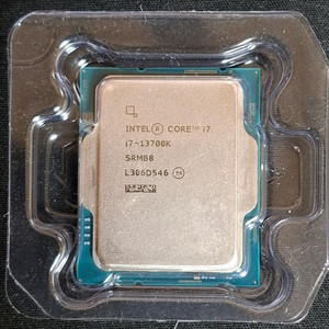 컴퓨터 인텔 CPU I7 13700K (소켓 1700) 이미지