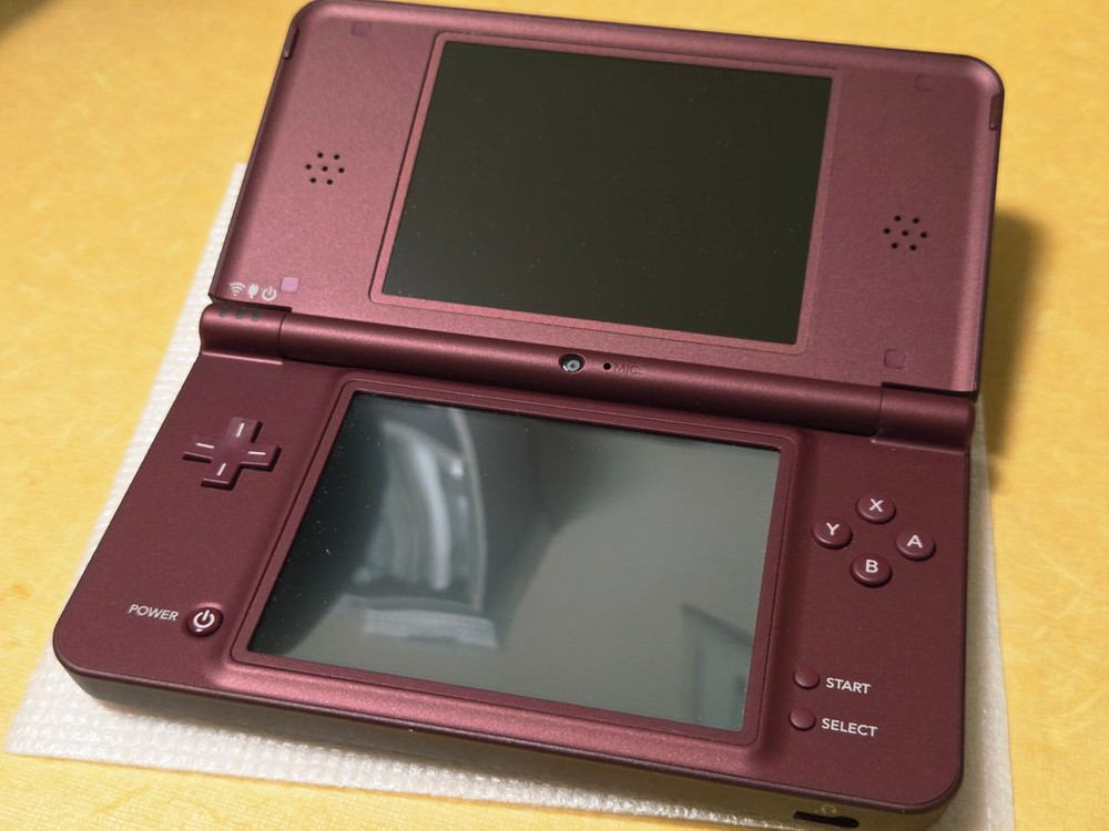 할인가능) 내용필독) 신품급 dsill dsi ll 와인컬러 닌텐도 dslite 레트로랜드 이미지