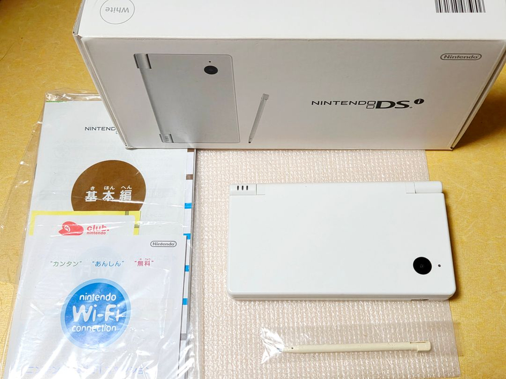 할인가능) 신품급 닌텐도 dsi 화이트 튼튼한 내구성갑 제품 dslite 레트로랜드 이미지
