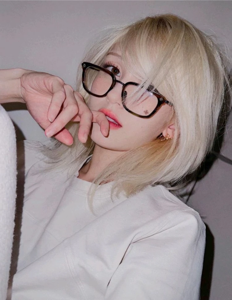 크롬하츠 GIZZNME 기쯔엔미 안경 이미지