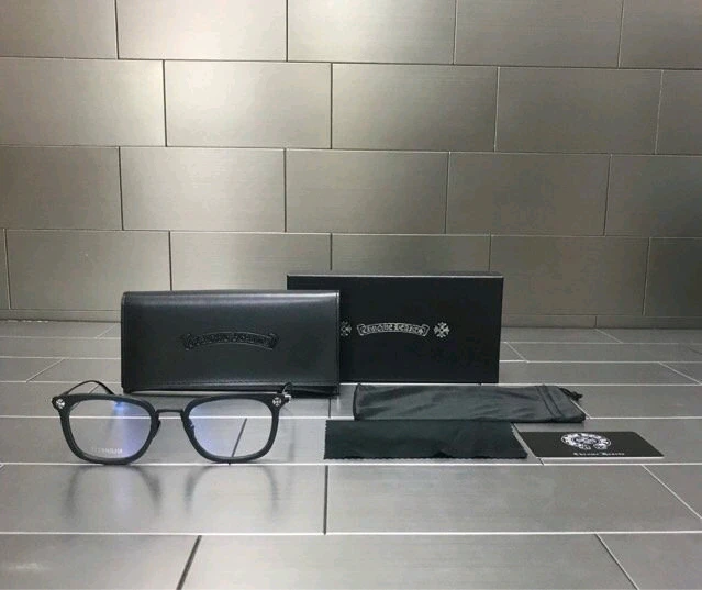 크롬하츠 GIZZNME 기쯔엔미 안경 이미지