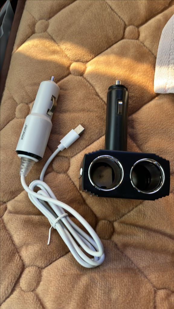 차량용 USB-C 카플러 이미지