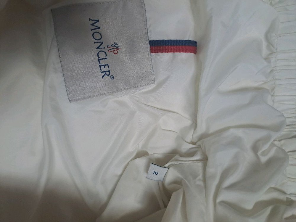 몽클레어 패딩 점퍼예요 이미지