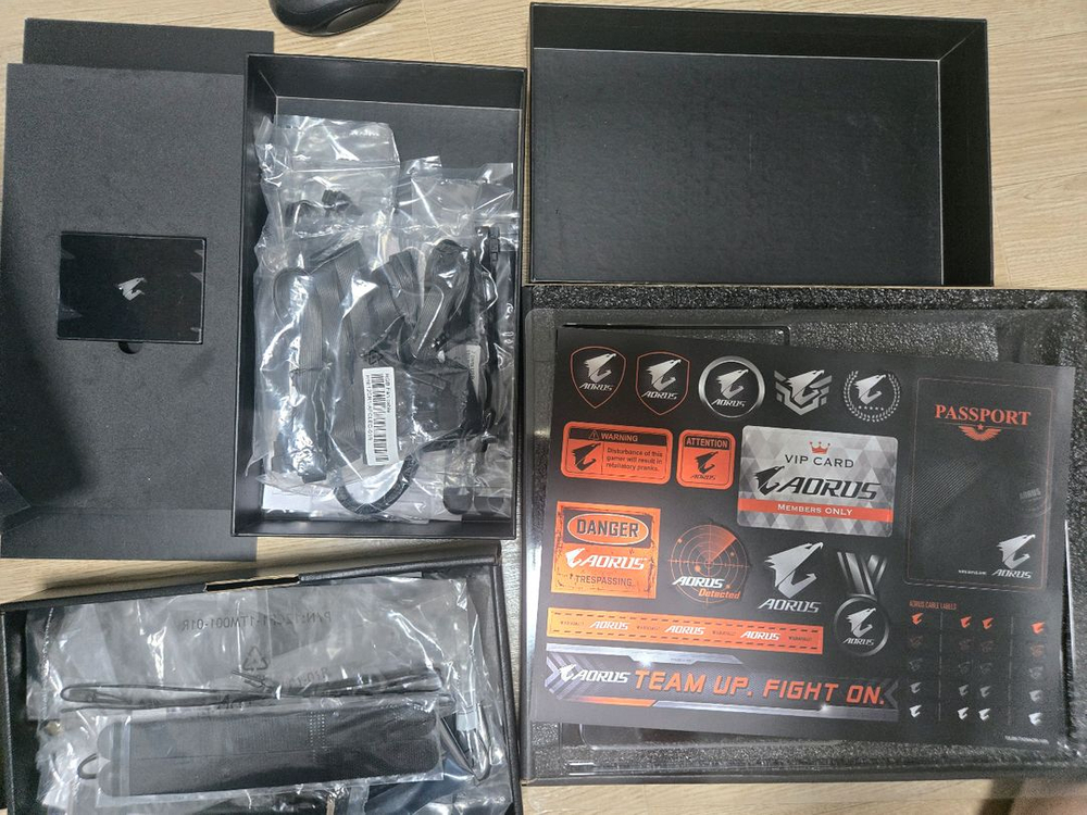 기가바이트 어로스 Z390 익스트림 메인보드& i9 9900k 셋 팔아요 이미지