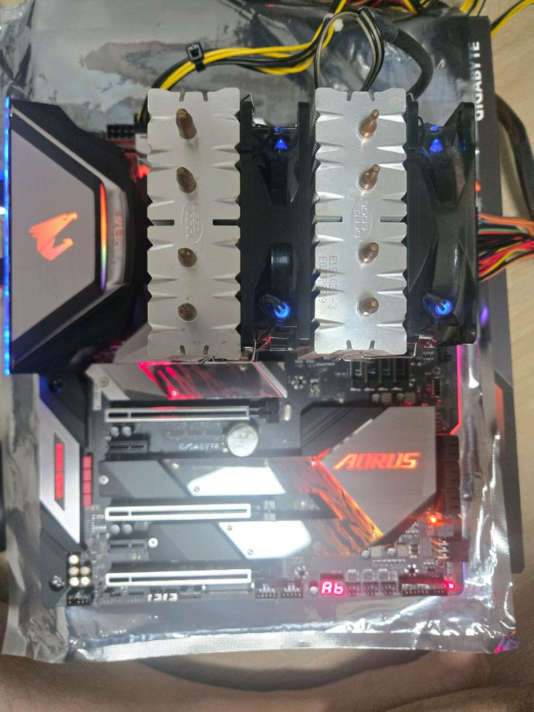 기가바이트 어로스 Z390 익스트림 메인보드& i9 9900k 셋 팔아요 이미지