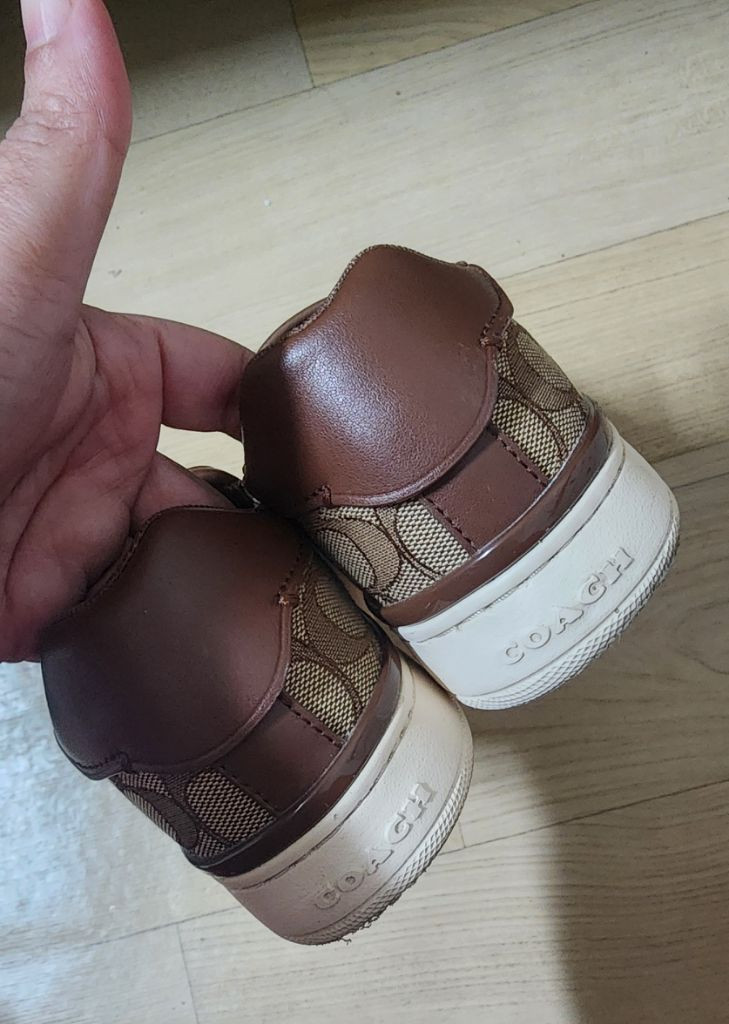 코치 신발 슬립온 운동화 이미지