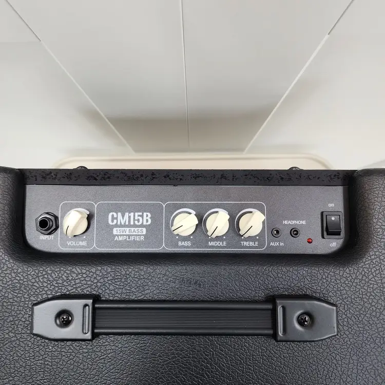 콜트 베이스기타 앰프 15와트 CM15B 이미지