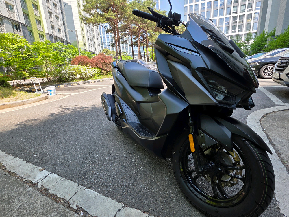 SYM VSX125 이미지