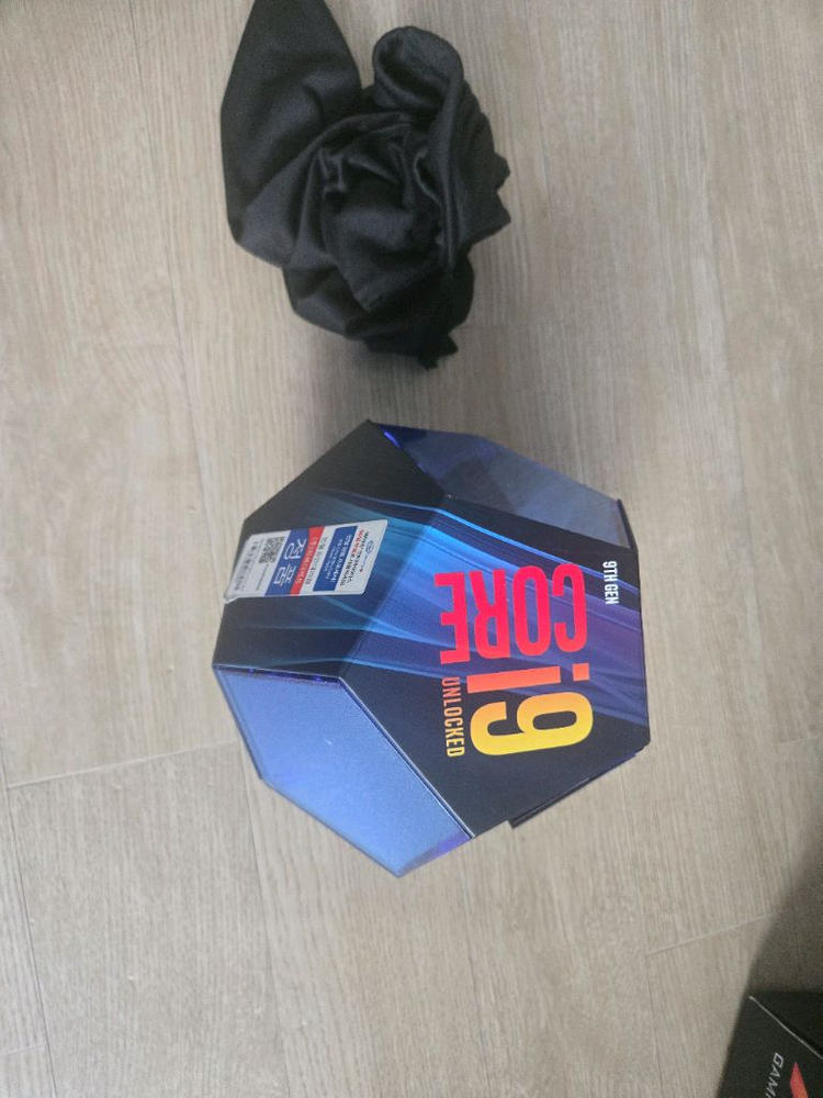 기가바이트 어로스 Z390 익스트림 메인보드& i9 9900k 셋 팔아요 이미지