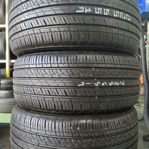 오페라 골드 225/55R17 중고타이어 판매 이미지