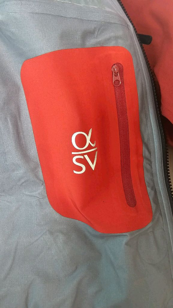 아크테릭스 알파 SV 자켓 팝니다. (레플리카) 이미지