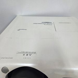엄청 밝은 5000안시 빔프로젝터 동원 DLP-1350P (새램프교체 완료) 이미지