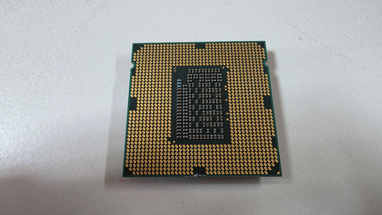 인텔 i5 2500 cpu, 써모랩 바람 쿨러, 슈퍼플라워 350와트 골드 파워, ddr3 4기가, 500기가 하드 이미지