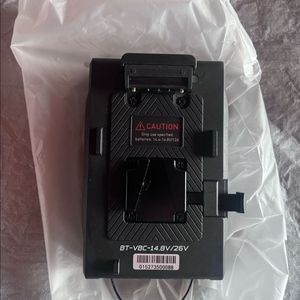 난라이트 BT-VBC 14.8v/26v 배터리 변환 어댑터 이미지