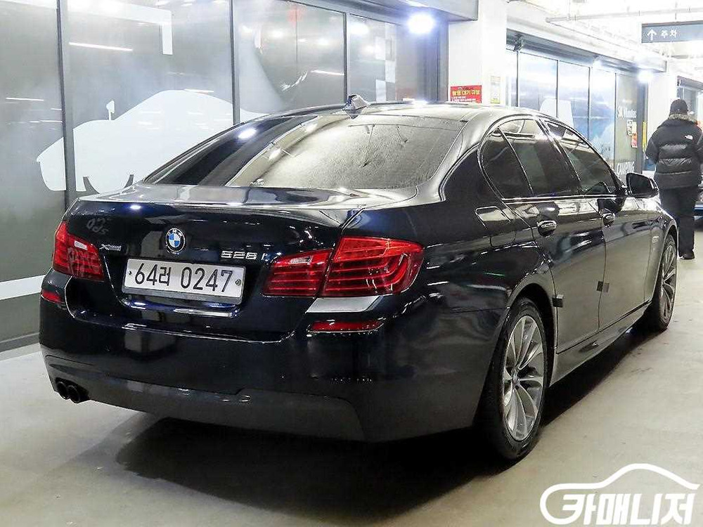 [BMW]5시리즈 (F10) 528i xDrive M 에어로 다이나믹 (5인승) #고유가특가 이미지