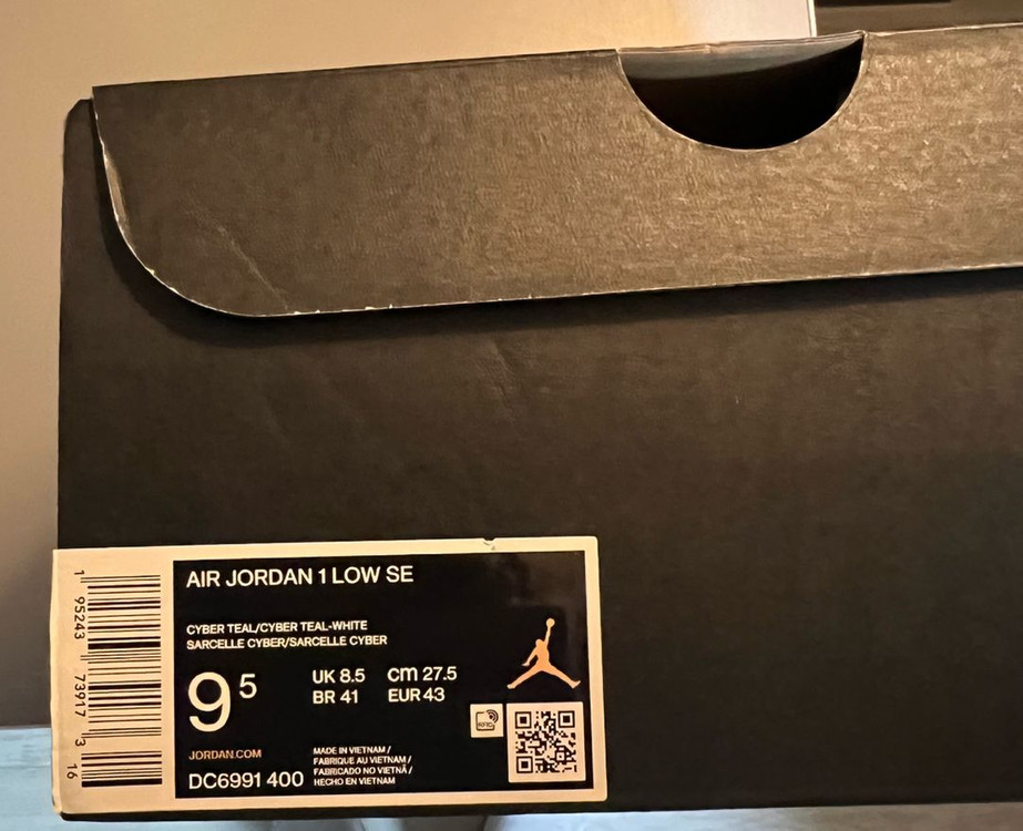AIR JORDAN 1 LOW SE CYBER TEAL 팝니다. 이미지