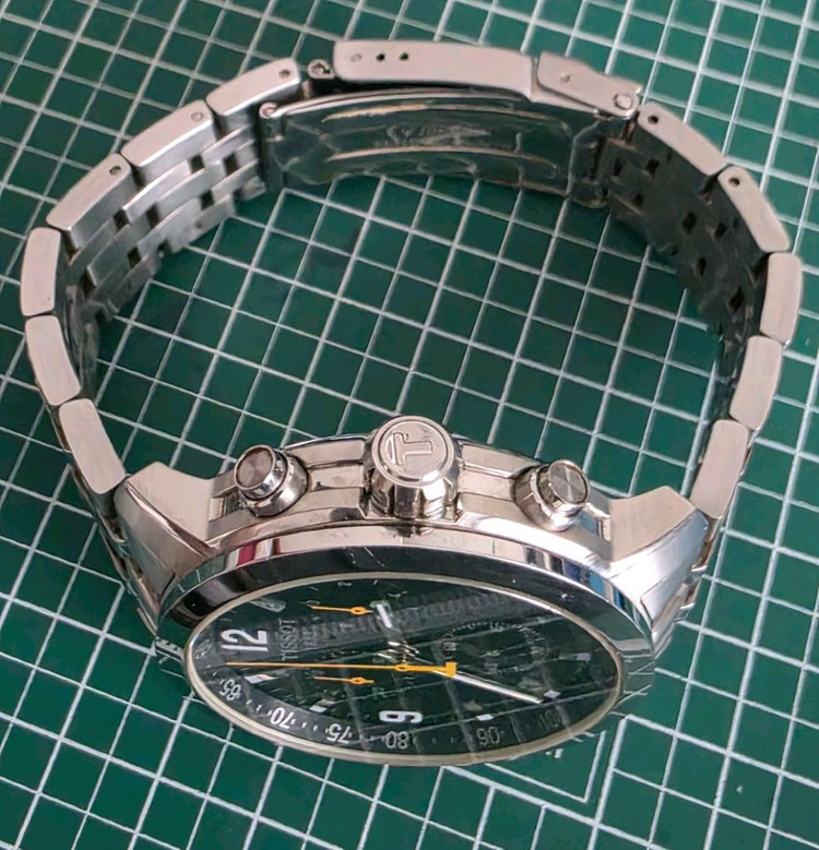 티쏘 (TISSOT) PRC200 쿼츠 크로노그래프 검판메탈 시계 (보증서) 이미지