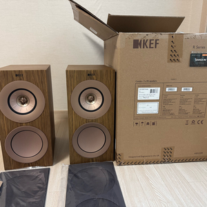KEF R3 북쉘프 스피커 풀박스 판매 이미지