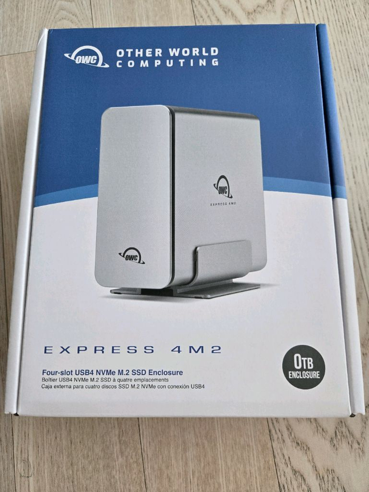 OWC Express 4M2 외장 SSD 인클로저 이미지