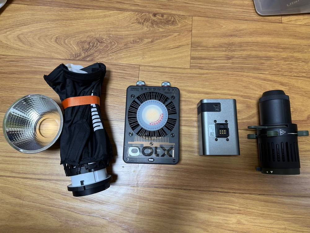 지윤 molus x100 pro 버전 판매합니다 이미지
