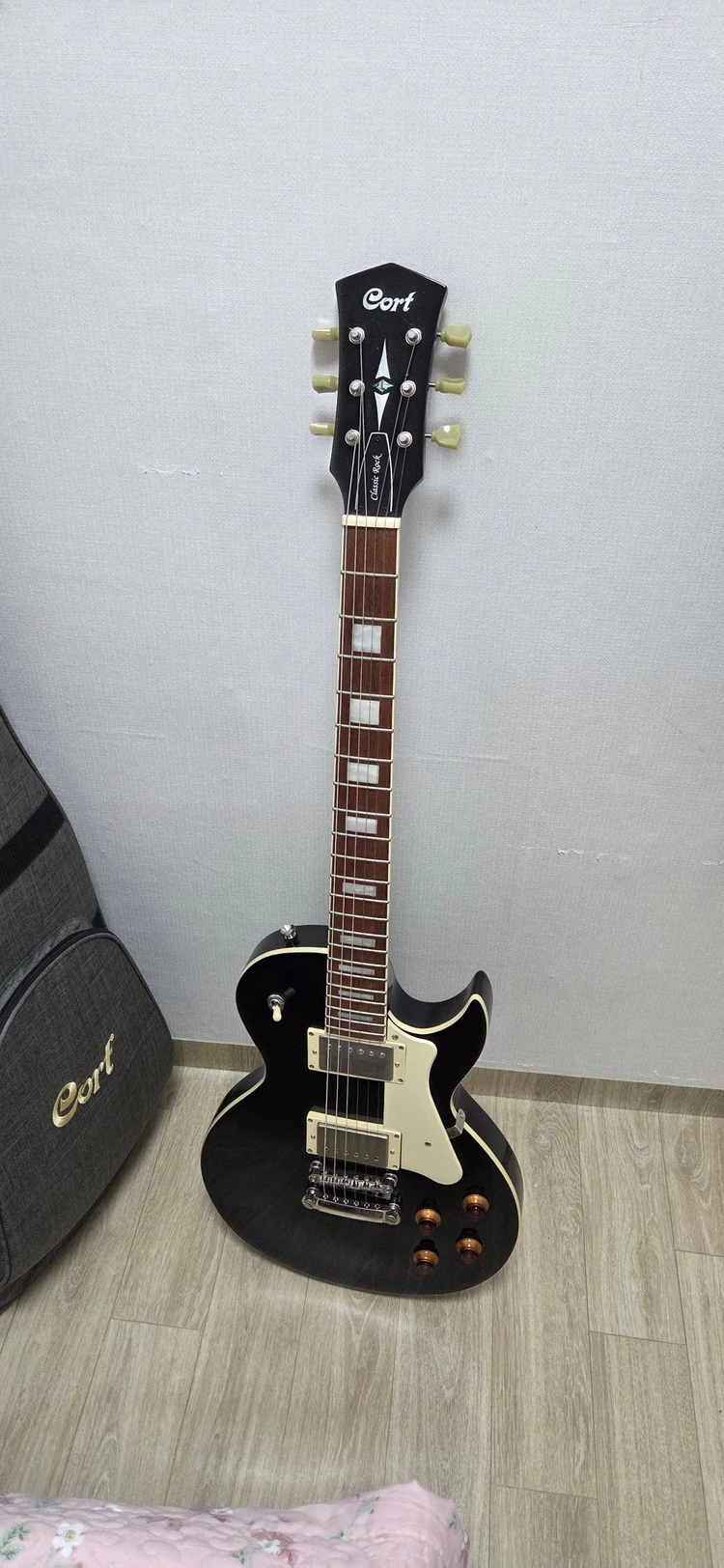 콜트 CR200 BK(일렉기타, 멀티이펙터) 이미지