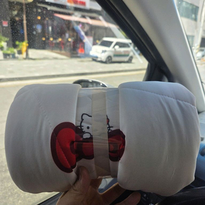 산리오 헬로키티 냉감 이불,여행 이불 이미지